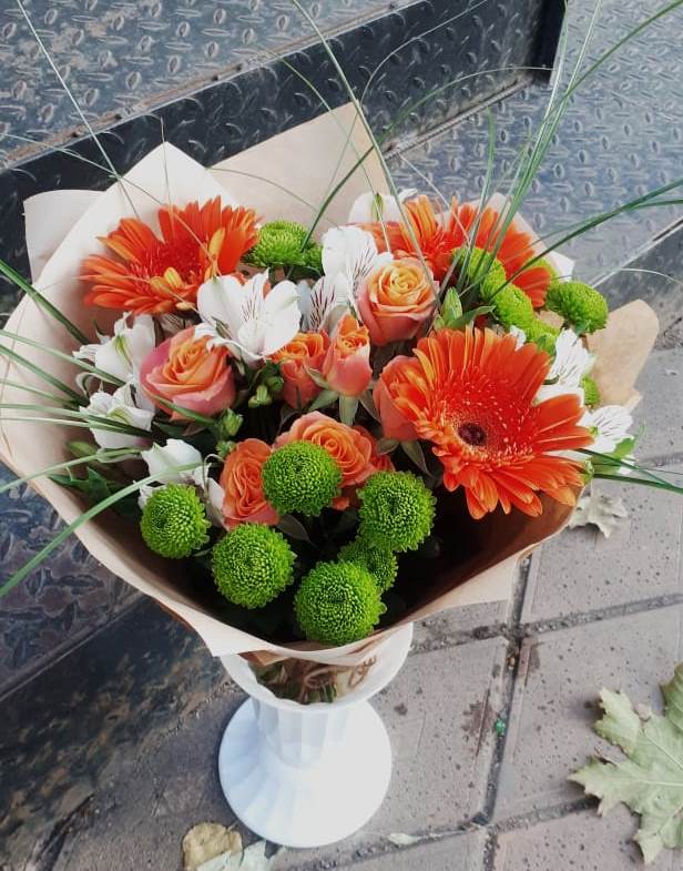 Букет цветов из: Герберы, Хризантемы, Альстромерии и Розы в Петропавловской Республики Чечня