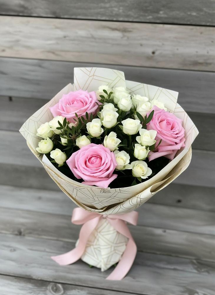 Букет цветов из: Розы в Петропавловской Республики Чечня