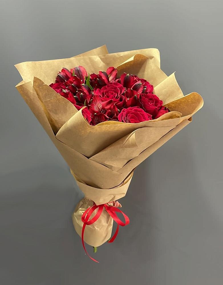 Букет цветов из: Альстромерии и Розы в Петропавловской Республики Чечня