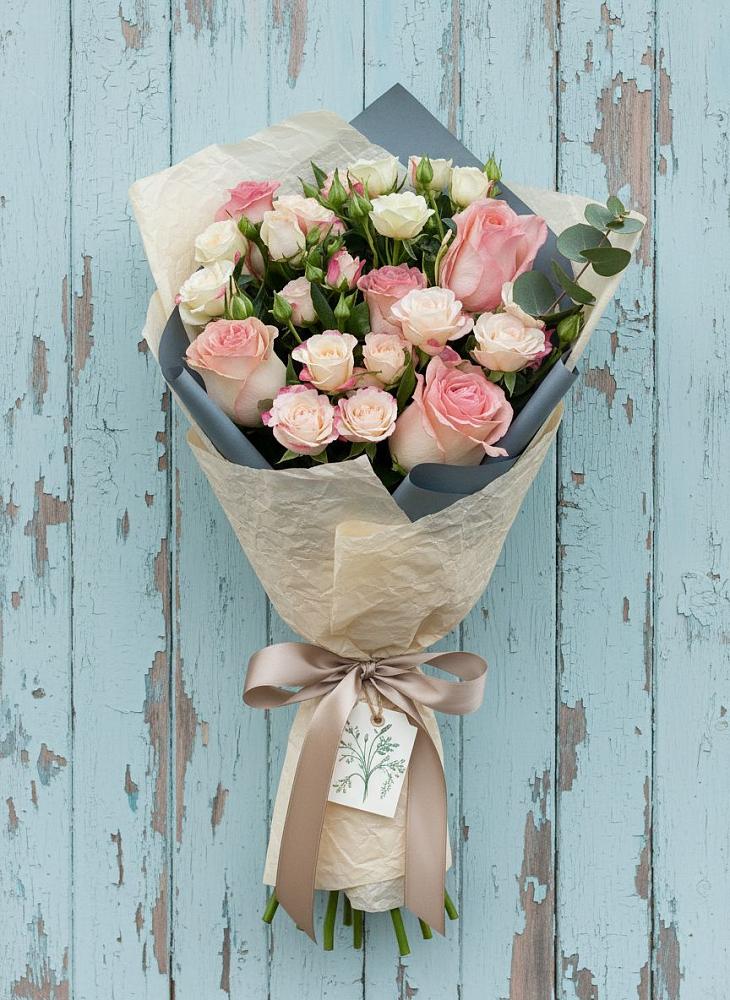 Букет цветов из: Розы в Петропавловской Республики Чечня