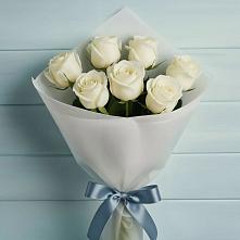 Букет 7 Белых роз Эдлесс Лав в Петропавловской Республики Чечня
