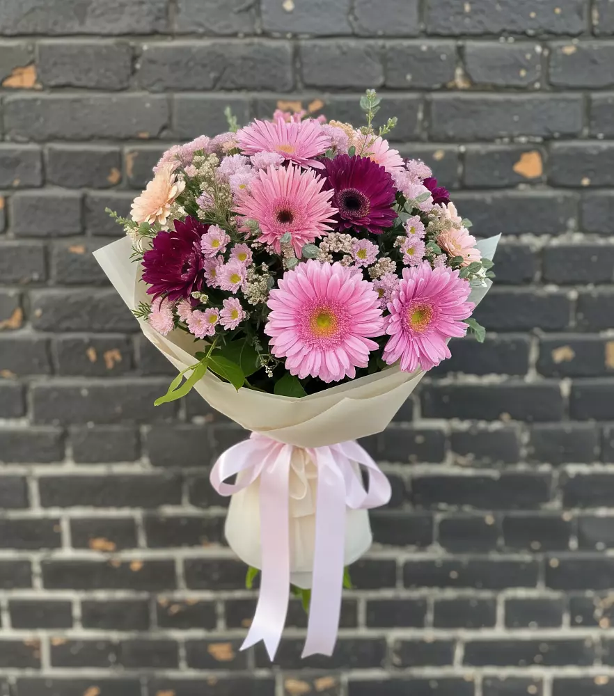 Букет цветов из: Герберы и Хризантемы в Петропавловской Республики Чечня