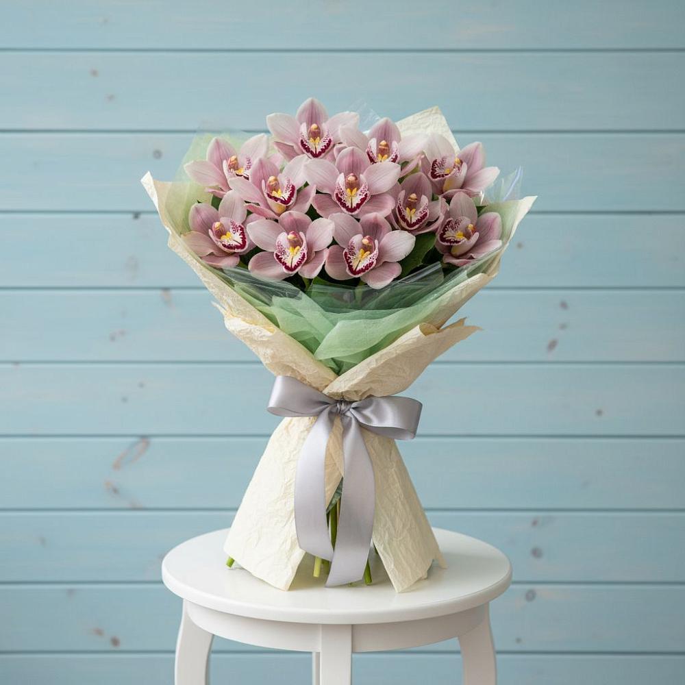 Букет цветов из: Орхидеи и Розы в Петропавловской Республики Чечня