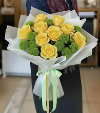 Букет цветов из:  Хризантемы и Розы в Петропавловской Республики Чечня