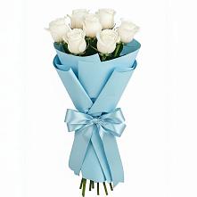 Букет 7 белых роз Проуд в Петропавловской Республики Чечня