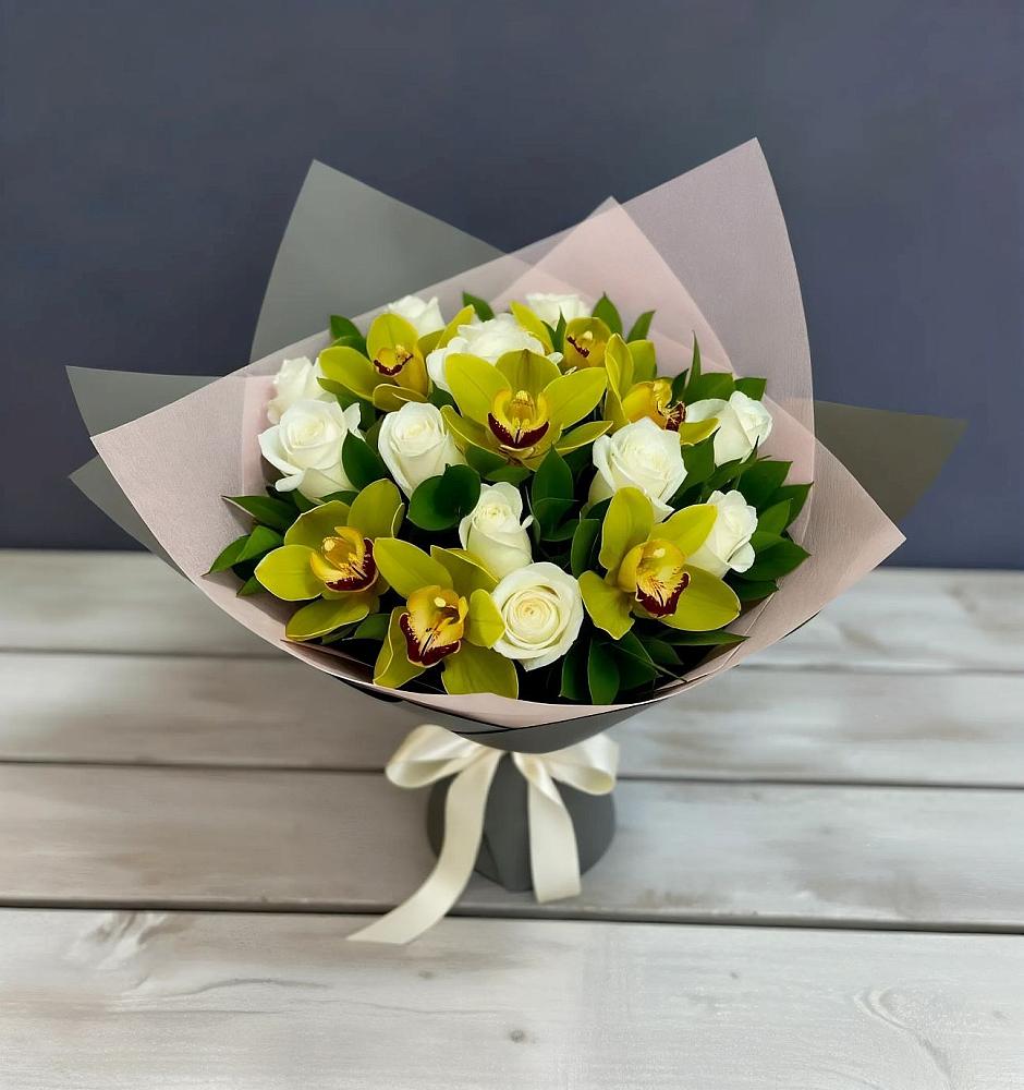 Букет цветов из: Орхидеи и Розы в Петропавловской Республики Чечня