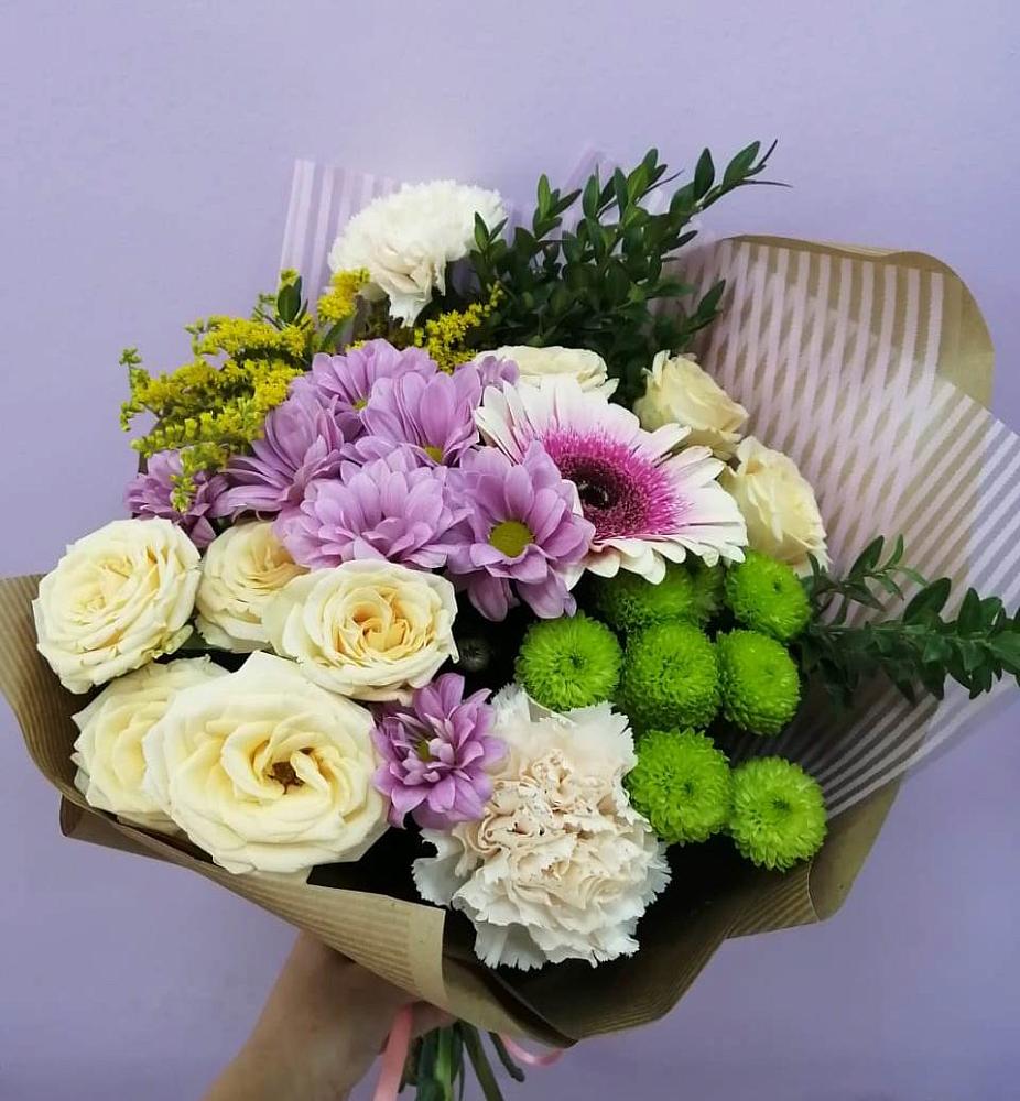 Букет цветов из: Хризантемы, Розы, Гвоздики и Герберы в Петропавловской Республики Чечня