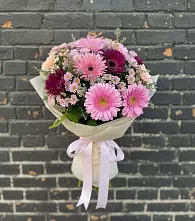 Букет цветов из:  Герберы и Хризантемы в Петропавловской Республики Чечня