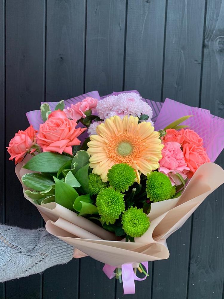 Букет цветов из: Гвоздики, Розы, Герберы и Хризантемы в Петропавловской Республики Чечня