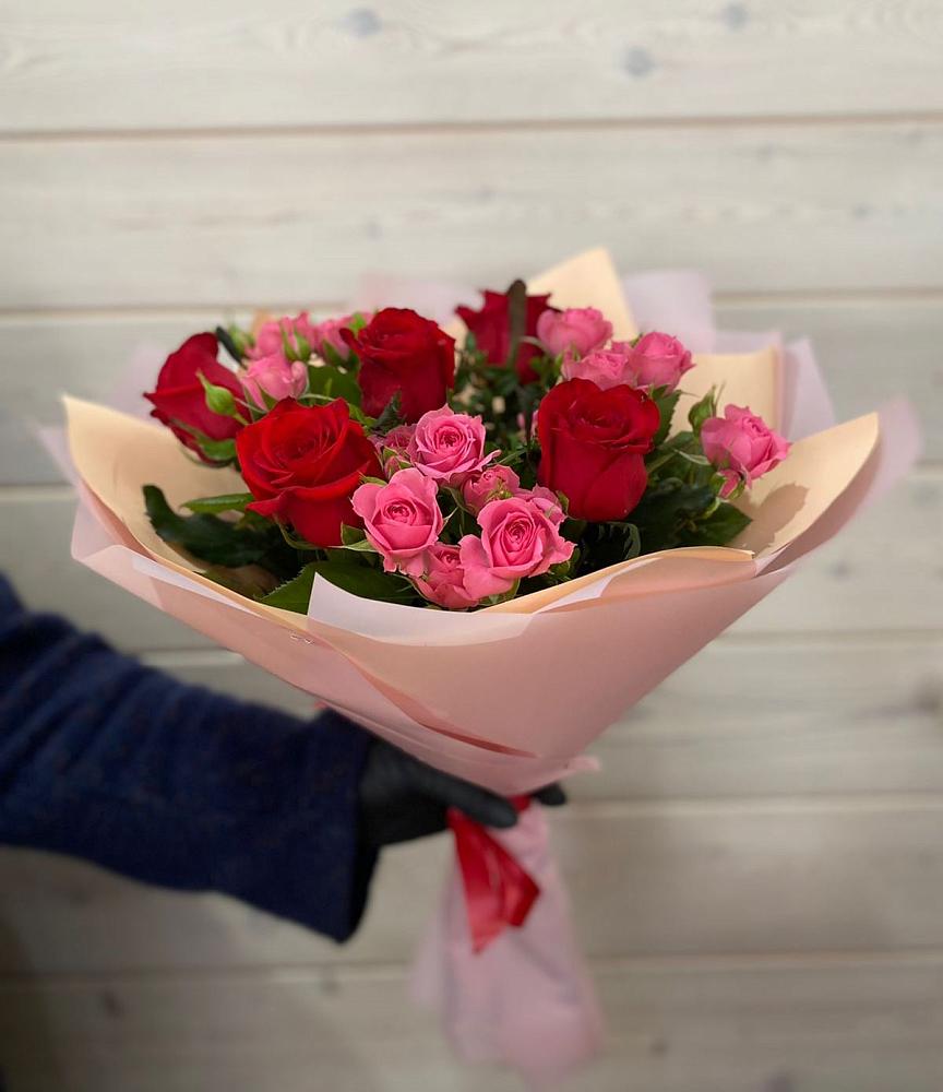 Букет цветов из: Розы в Петропавловской Республики Чечня