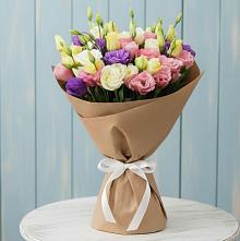 Букет цветов из:  Лизиантусы в Петропавловской Республики Чечня