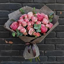 Букет цветов из:  Розы в Петропавловской Республики Чечня