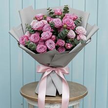 Букет цветов из:  Розы в Петропавловской Республики Чечня